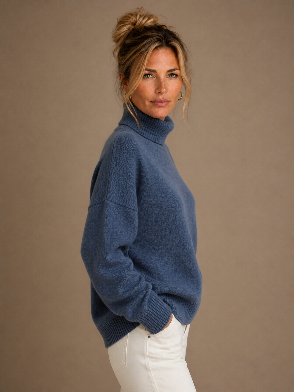 Women's Oversized Turtleneck Wool Jumper - Knitted High Neck Winter Sweater - Blue - Side View [AI-OPT:98b9b87a-3381-4c89-8946-720f6a592c34]