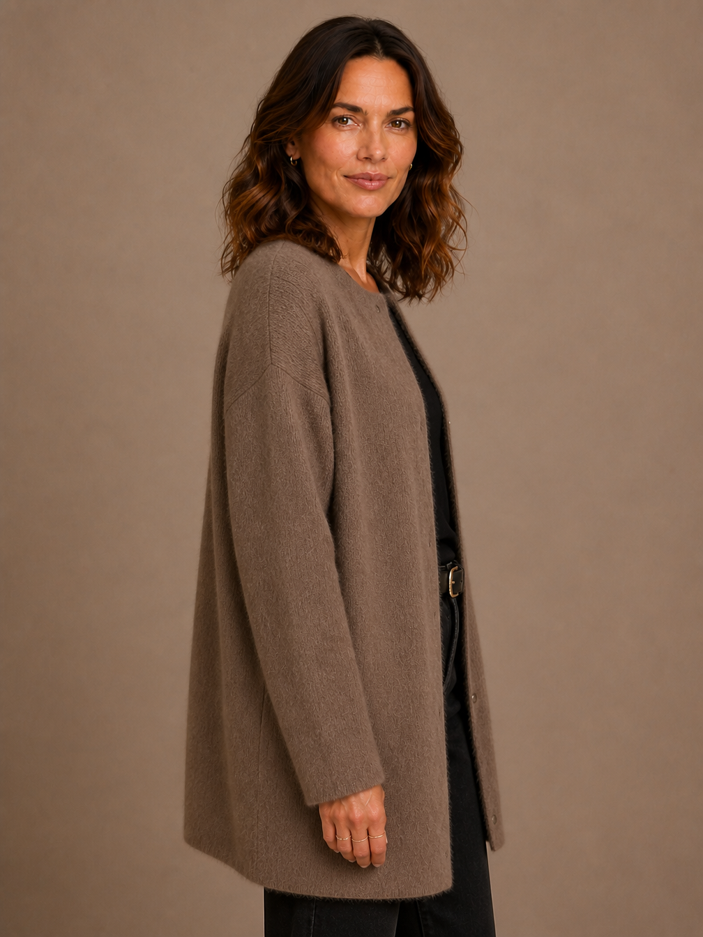 Women's Longline Open Front Cardigan in Brushed Knit with Dropped Shoulders - Brązowy - Side View [AI-OPT:307b72d4-6609-4b10-9984-dbcb4e3a7305]