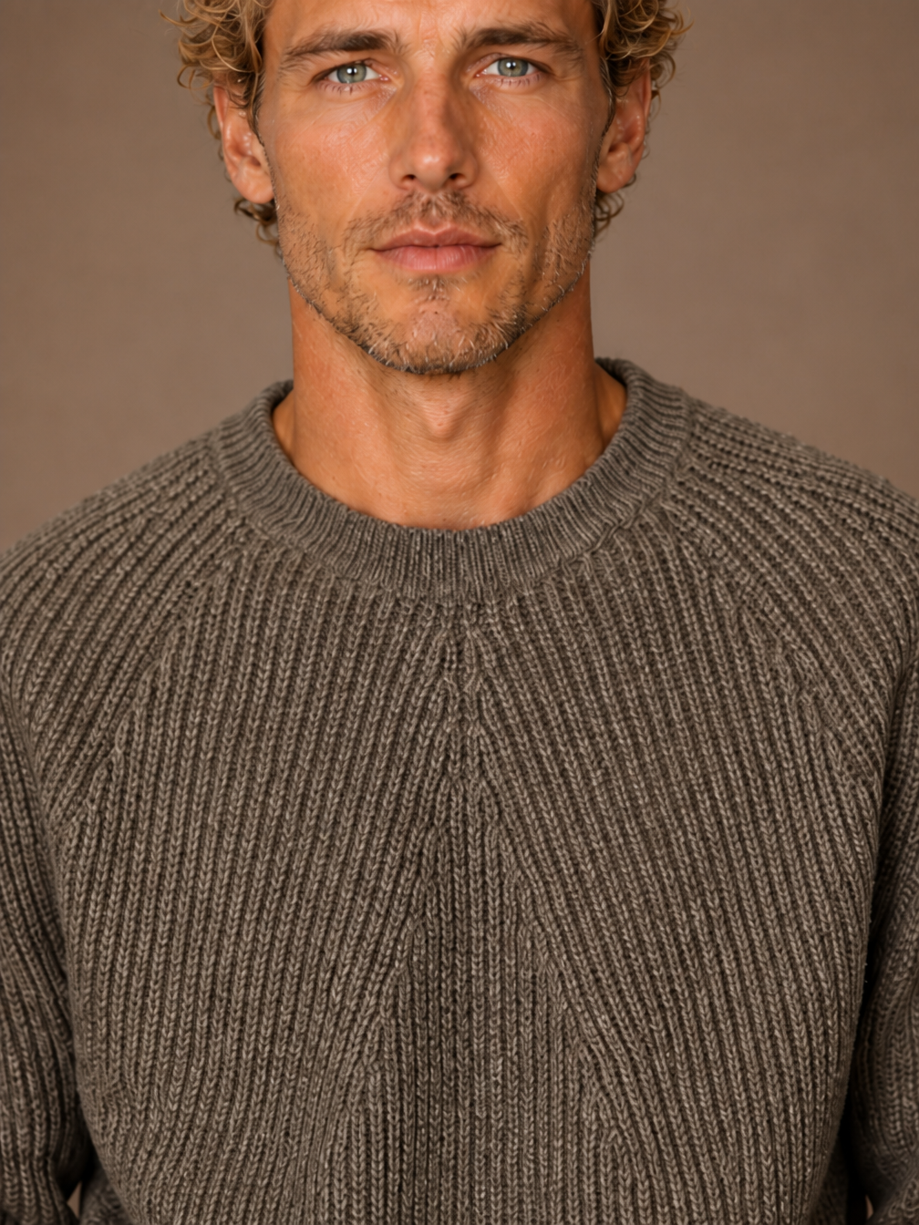 Men's Cotton Ribbed Jumper with Crew Neck and Relaxed Fit - Brown - Detail Close-Up [AI-OPT:bb19b2b6-1fb3-4c91-9a44-aa8ce343e025]